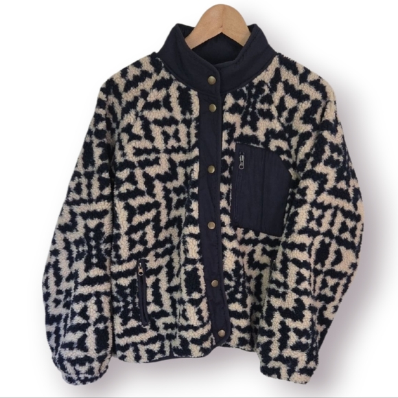Horizon Jackets & Blazers - Herizon Sherpa Navy & Cream Fleece Jacket